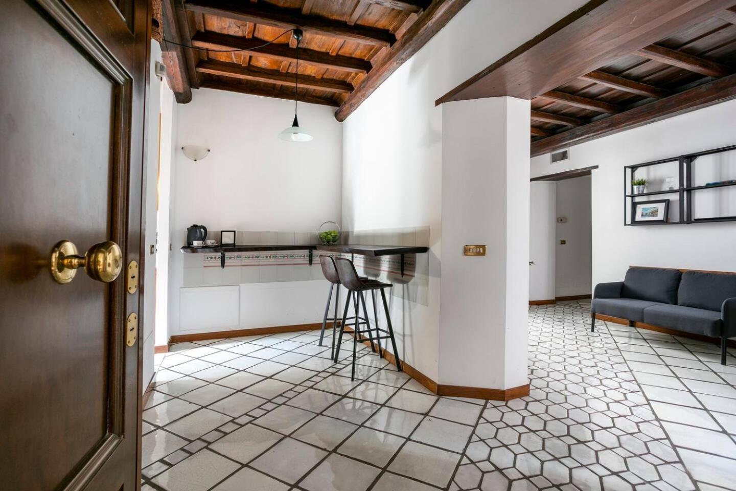 Homescape Frascati Luaran gambar